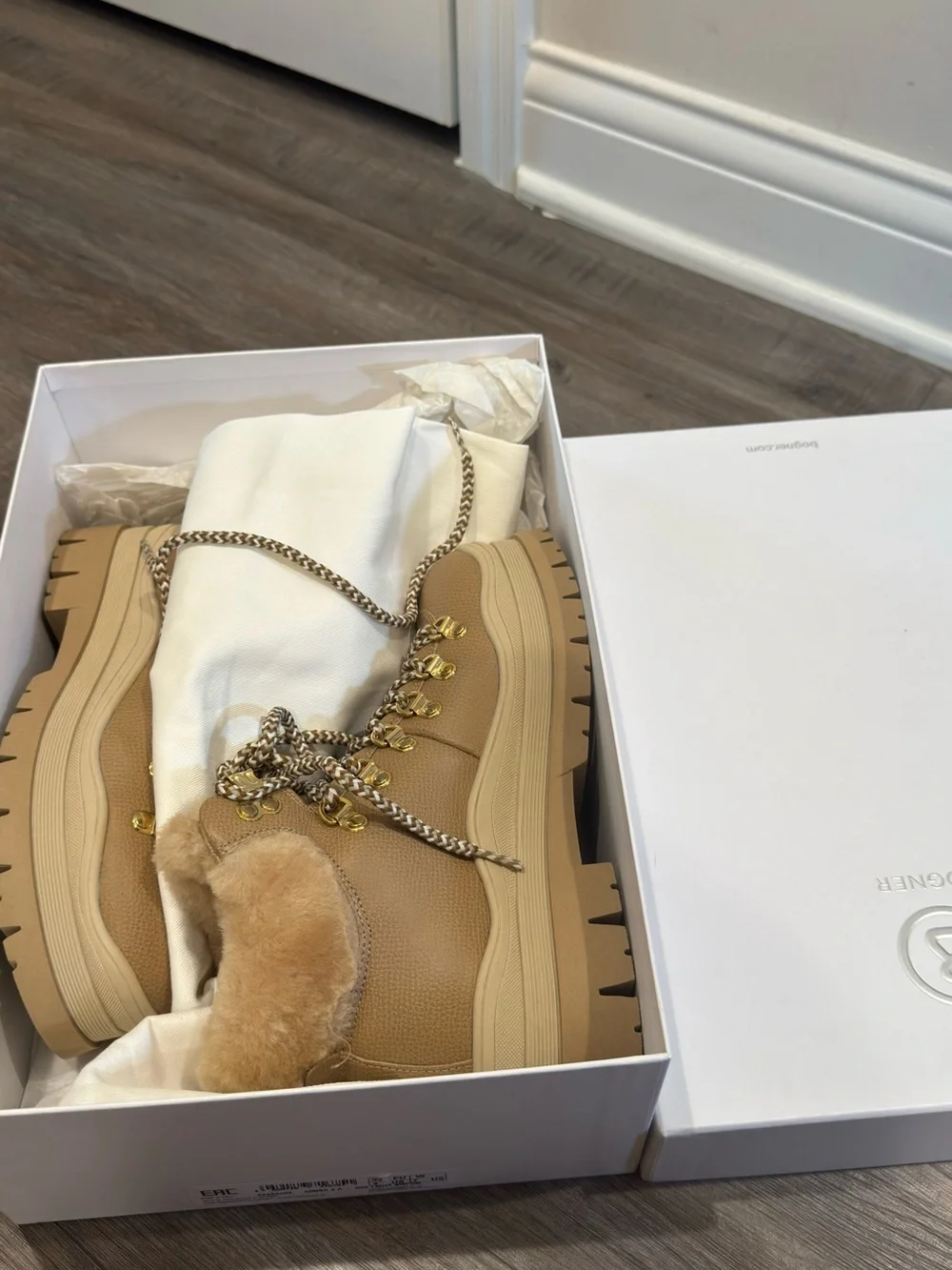 Bogner Arosa Shearling Lined Ankle Snow Boots in Nude